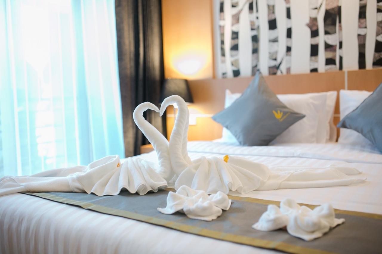 Baitong Hotel Tachileik Extérieur photo